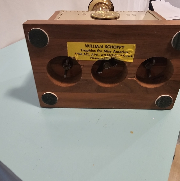 1965 Official Miss America Pageant Trophy 🏆 - Picture 8 of 9